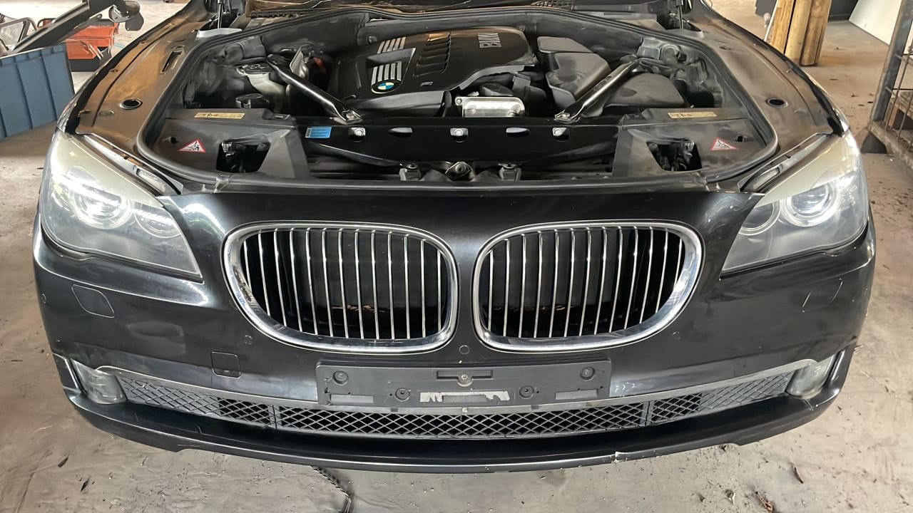 BMW F02 Front cut N52 3.0