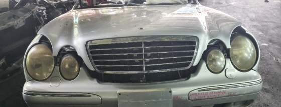 Mercedes Benz W210 V6 240