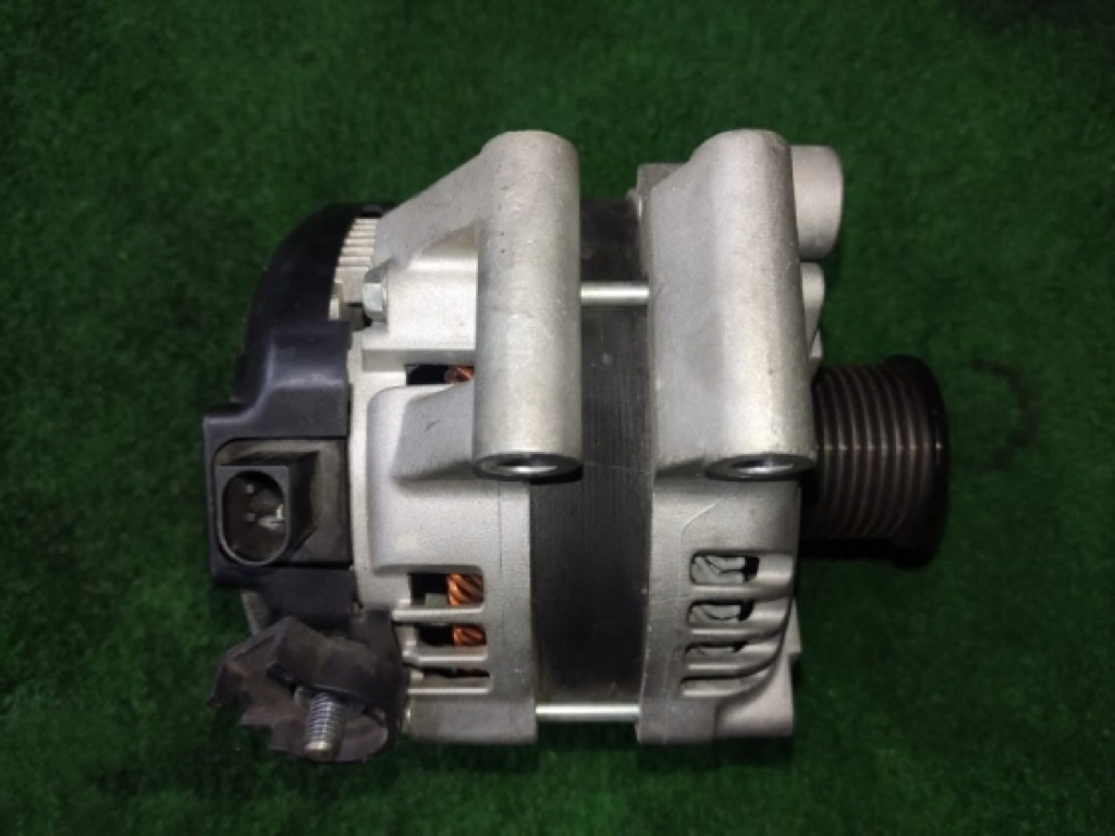 Mercedes Benz W209 271 Alternator